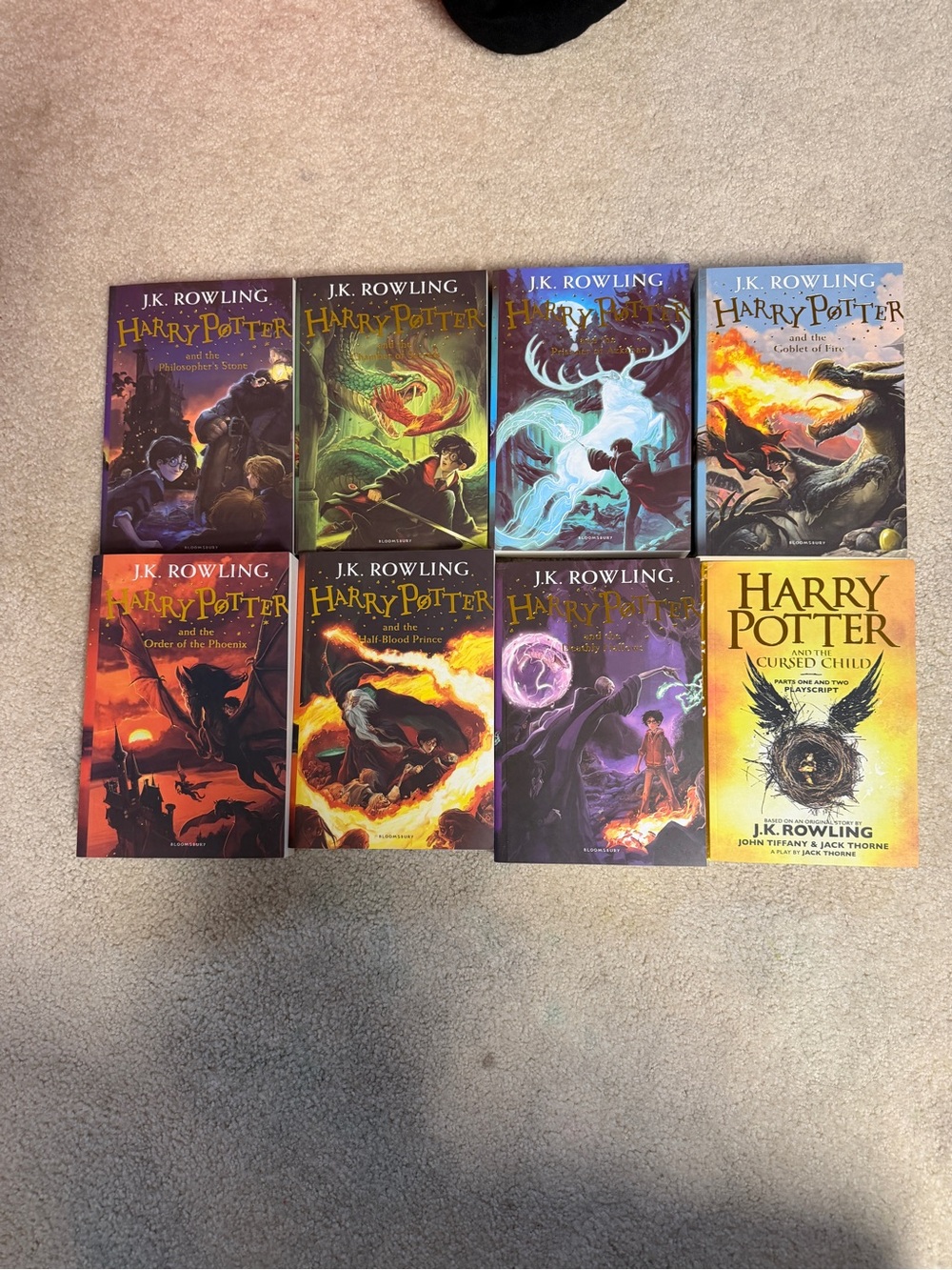 Harry Potter Hardcover Box Set (J.K. Rowling) - Colorful Illustrated Covers